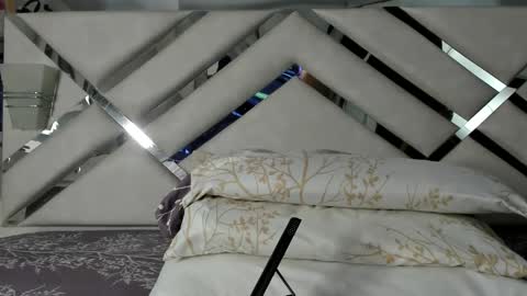 Snapshot of maybelline_666 chatting on May 16, 2026, 12:18 am Maybelline69 online show from May 16, 2026, 12:18 am