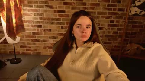 maybloom_ online show from December 3, 2025, 5:26 am