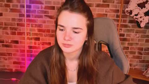 maybloom_ online show from March 10, 2026, 6:40 am