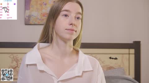 Violet online show from December 12, 2024, 8:10 pm