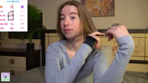 Violet online show from February 21, 2025, 7:54 pm