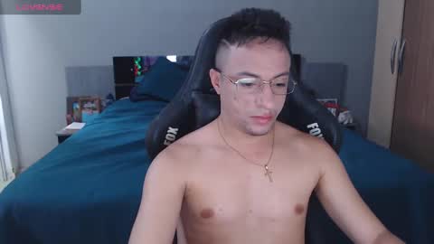 Mayke online show from November 13, 2025, 11:42 am