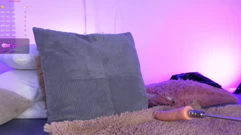 Mayka online show from March 8, 2026, 2:04 am