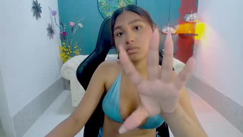 mayli_marie online show from April 17, 2026, 6:55 pm