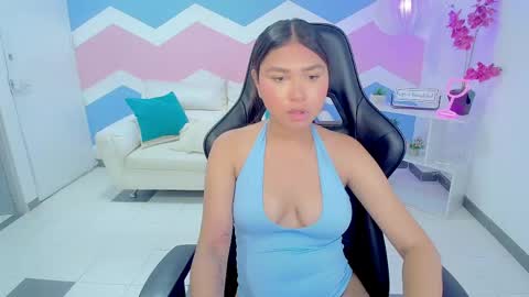 mayli_marie online show from May 3, 2026, 11:22 pm