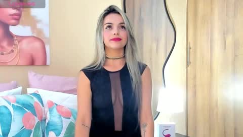 MaylinFox online show from February 20, 2025, 2:02 pm