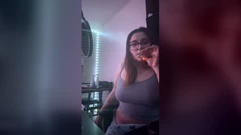 Snapshot of maymay304 chatting on March 1, 2026, 1:29 am maymay304 online show from March 1, 2026, 1:29 am