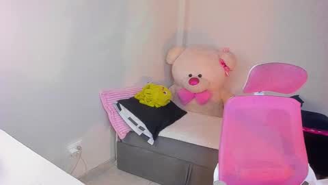 may online show from November 22, 2025, 8:52 pm