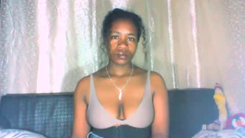 mayrah online show from October 31, 2025, 9:38 pm