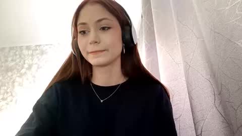 Snapshot of mayspagnolia chatting on March 1, 2026, 12:29 pm olivia online show from March 1, 2026, 12:29 pm