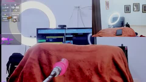 mayte online show from October 3, 2025, 7:05 am