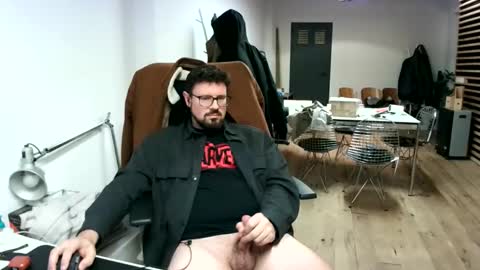 maythe4bwu online show from December 2, 2025, 10:05 pm