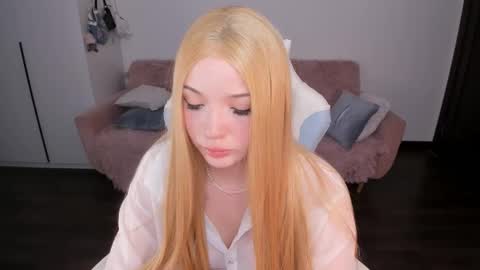 Snapshot of mayya_cuute chatting on October 8, 2025, 5:38 am  Mila  online show from October 8, 2025, 5:38 am