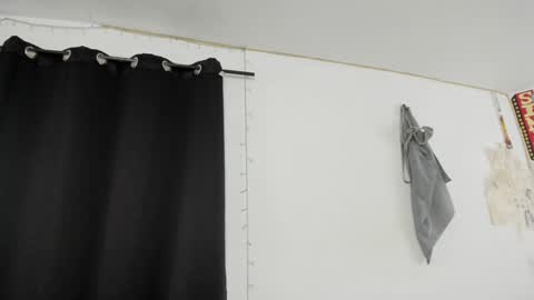 Snapshot of mazikeen_18 chatting on December 9, 2024, 3:22 pm mazikeen_18 online show from December 9, 2024, 3:22 pm