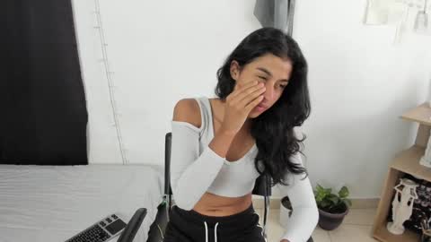 Snapshot of mazikeen_18 chatting on January 13, 2025, 12:02 pm mazikeen_18 online show from January 13, 2025, 12:02 pm