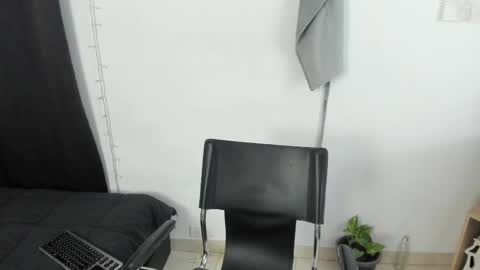 Snapshot of mazikeen_18 chatting on March 11, 2025, 11:44 am mazikeen_18 online show from March 11, 2025, 11:44 am