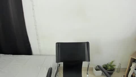 Snapshot of mazikeen_18 chatting on September 10, 2025, 12:38 pm mazikeen_18 online show from September 10, 2025, 12:38 pm