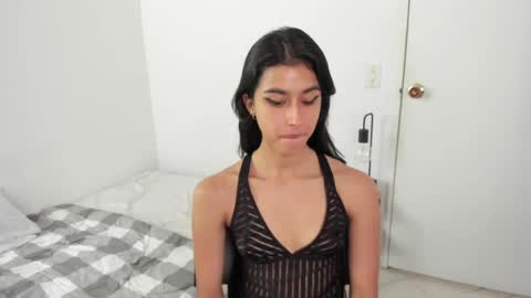 mazikeen_18 online show from April 8, 2026, 2:06 pm