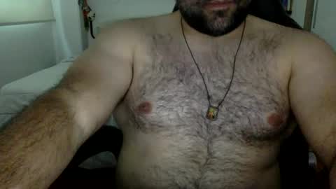 Snapshot of mbotve chatting on October 1, 2025, 9:32 pm VzlaMan online show from October 1, 2025, 9:32 pm