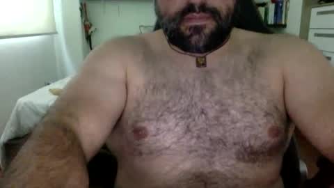 Snapshot of mbotve chatting on October 16, 2025, 5:03 pm VzlaMan online show from October 16, 2025, 5:03 pm