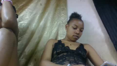 mbotyfeliciaa online show from January 11, 2026, 10:42 am