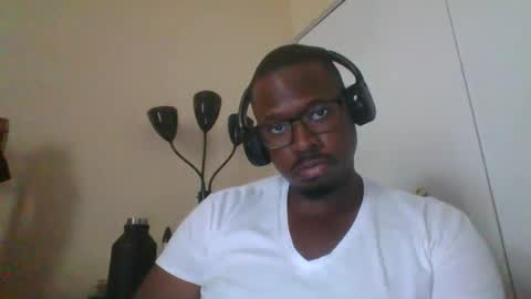 Mark online show from September 21, 2025, 8:32 pm