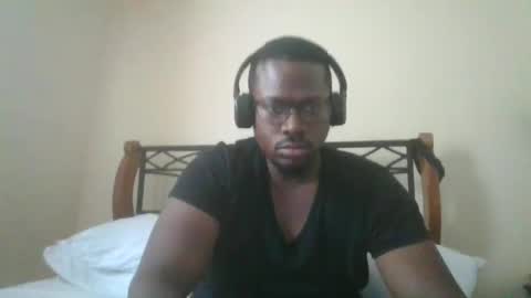 Mark online show from October 18, 2025, 8:20 pm