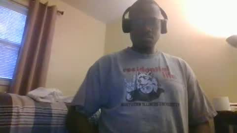 Mark online show from March 1, 2026, 11:40 pm