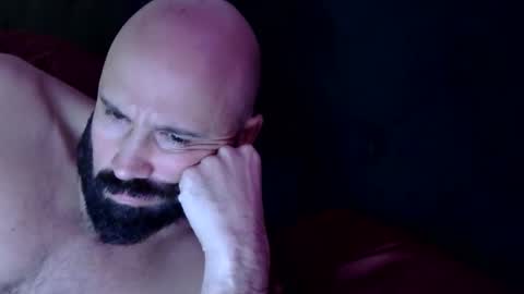 mc_bater online show from October 21, 2025, 10:21 pm