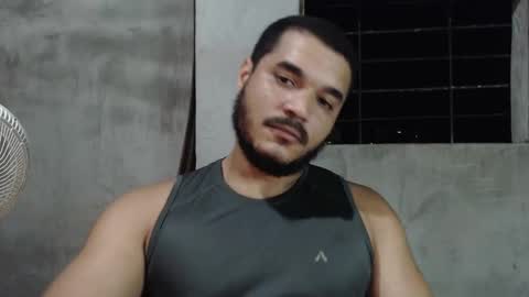 Snapshot of mcgregor_sexhot chatting on December 6, 2024, 6:48 am Mcgregor online show from December 6, 2024, 6:48 am