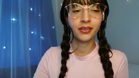 Snapshot of mckayla_honey11 chatting on March 1, 2026, 3:47 pm Mckayla online show from March 1, 2026, 3:47 pm