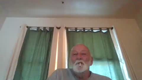 Snapshot of mdane99 chatting on December 4, 2025, 9:12 pm mdane99 online show from December 4, 2025, 9:12 pm