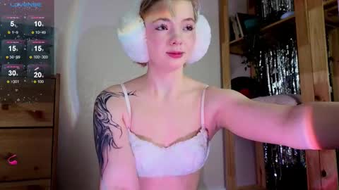 me1inmonro online show from January 11, 2026, 5:34 am