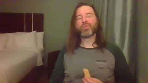 Snapshot of me2crazy chatting on October 27, 2025, 1:53 am me2crazy online show from October 27, 2025, 1:53 am