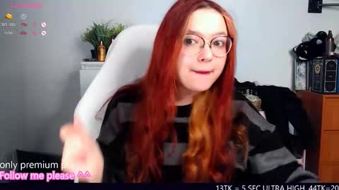 Snapshot of me_hanna chatting on October 12, 2025, 10:20 pm Hanna online show from October 12, 2025, 10:20 pm