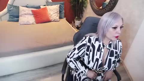 meamandax online show from February 14, 2025, 11:31 am