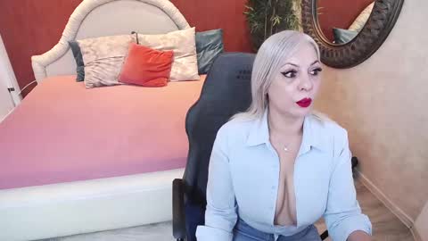 meamandax online show from March 11, 2025, 8:09 am