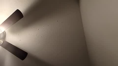 Jizzy online show from March 16, 2026, 5:44 am