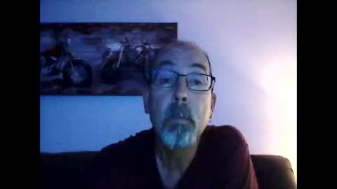 Snapshot of meathome3 chatting on December 9, 2024, 3:33 pm me at home online show from December 9, 2024, 3:33 pm