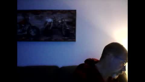 Snapshot of meathome3 chatting on December 10, 2024, 12:27 pm me at home online show from December 10, 2024, 12:27 pm