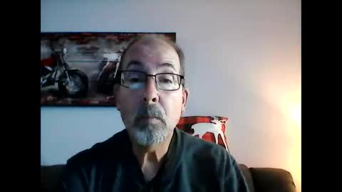 Snapshot of meathome3 chatting on December 22, 2024, 4:27 pm me at home online show from December 22, 2024, 4:27 pm
