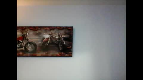 Snapshot of meathome3 chatting on January 8, 2025, 1:31 pm me at home online show from January 8, 2025, 1:31 pm