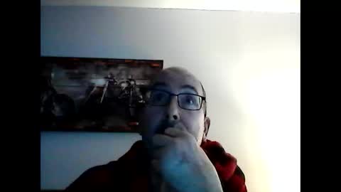 Snapshot of meathome3 chatting on February 6, 2025, 2:58 pm me at home online show from February 6, 2025, 2:58 pm