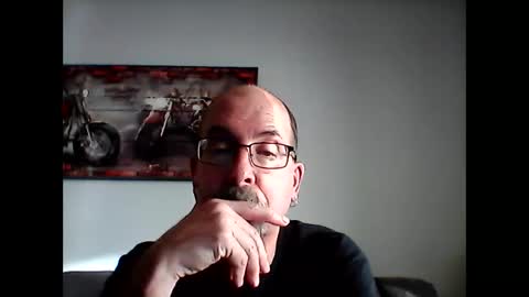 Snapshot of meathome3 chatting on February 7, 2025, 1:32 pm me at home online show from February 7, 2025, 1:32 pm