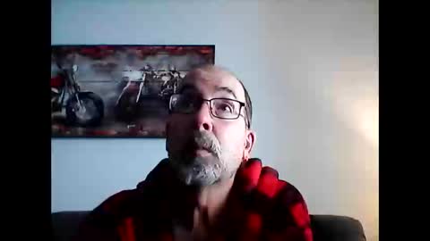 Snapshot of meathome3 chatting on February 17, 2025, 3:31 pm me at home online show from February 17, 2025, 3:31 pm