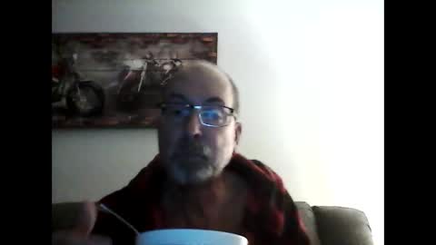 Snapshot of meathome3 chatting on February 19, 2025, 11:38 am me at home online show from February 19, 2025, 11:38 am