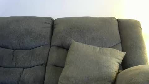 Snapshot of meathome3 chatting on March 2, 2025, 7:23 pm me at home online show from March 2, 2025, 7:23 pm