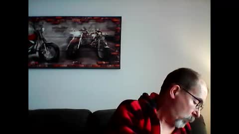 Snapshot of meathome3 chatting on March 8, 2025, 1:47 pm me at home online show from March 8, 2025, 1:47 pm