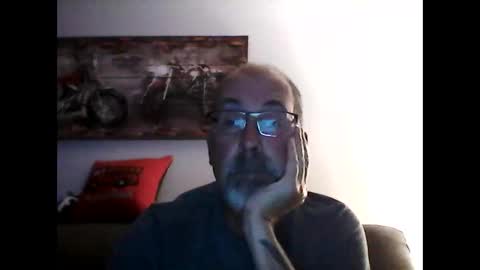 Snapshot of meathome3 chatting on September 12, 2025, 1:38 am me at home online show from September 12, 2025, 1:38 am