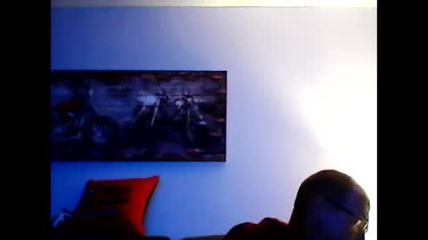 Snapshot of meathome3 chatting on September 16, 2025, 10:16 am me at home online show from September 16, 2025, 10:16 am